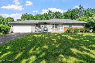22 W Glenwood Dr, Latham, NY 12110