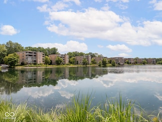 6730 Spirit Lake Dr Unit 202, Indianapolis, IN 46220
