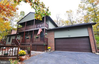 506 Lakeview Dr, Cross Junction, VA 22625