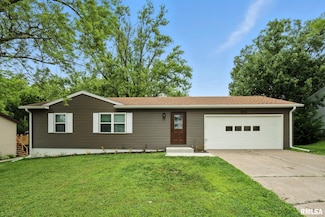 2910 Maplecrest Rd, Bettendorf, IA 52722