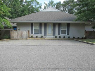 11 Harbor Dr, Iuka, TN 38852