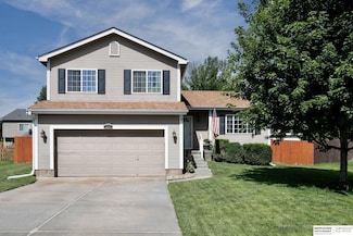 1906 Southview Dr, Papillion, NE 68046