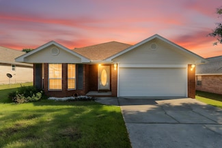 7909 Red Bean Dr, Pensacola, FL 32526