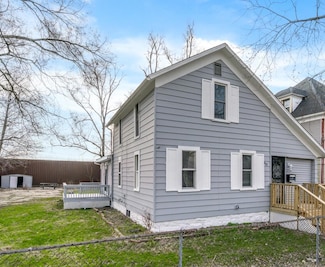 817 Clarence St, Kalamazoo, MI 49001