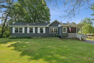 83 E Cote St, Lewiston, ME 04240