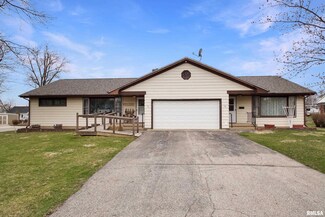 119 S Tazewell St Unit 121, Metamora, IL 61548