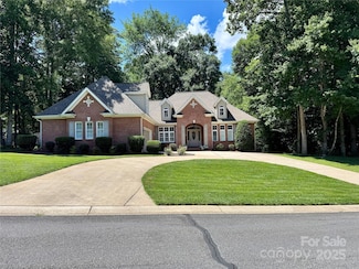 125 Highland Forest Dr, Clover, SC 29710