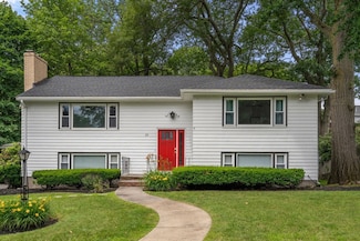 30 Cutter St Unit B, Melrose, MA 02176