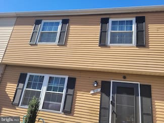 910 Portia Ct, Hyattsville, MD 20785