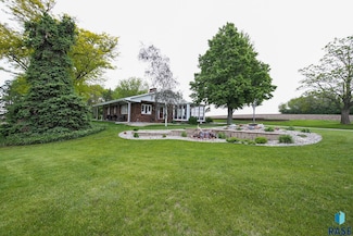 48224 266th St, Brandon, SD 57005
