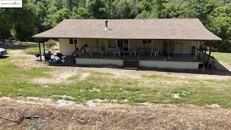 17807 Harper Rd, Groveland, CA 95321