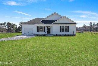 2202 Indian Town Rd, Clinton, NC 28328