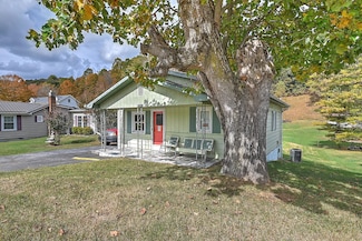 10143 Oak Grove Rd, Bristol, VA 24202