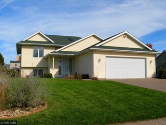 310 5th Ave SE, Plainview, MN 55964