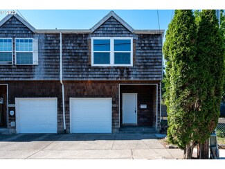 8520 SE Woodstock Blvd, Portland, OR 97266