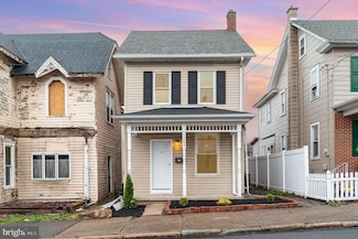 142 East St, Williamstown, PA 17098