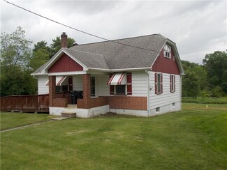 1187 E Lizard Creek Rd, Lehighton, PA 18235
