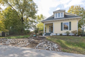 116 Sycamore St, Newburgh, IN 47630