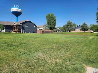 1308 Bitterroot Rd, Dell Rapids, SD 57022