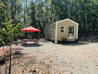 19760 Farm Road 1042, Exeter, MO 65647