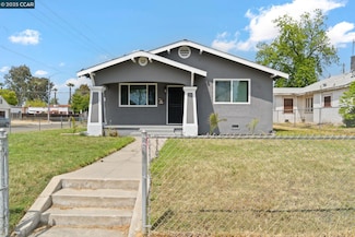 303 E Hawes Ave, Fresno, CA 93706