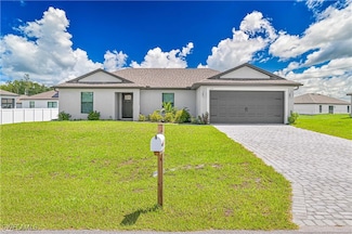 177 Blackstone Dr, Fort Myers, FL 33913