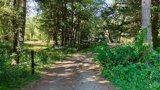 2021 Leland Rd, Wolf Creek, OR 97497