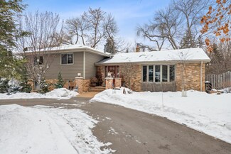 1081 Douglas Rd, Saint Paul, MN 55118