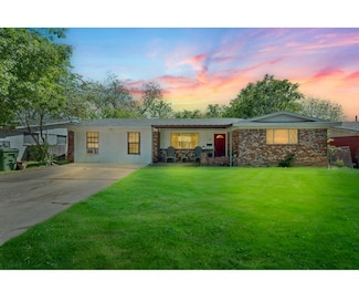 1001 N 57th St, Waco, TX 76710