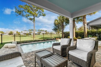 1747 Maritime Oak Dr, Atlantic Beach, FL 32233