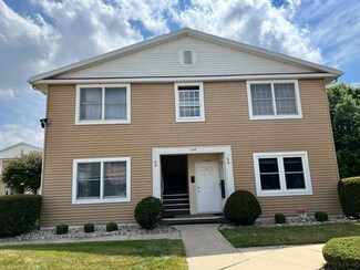 1105 Court Ln, Goshen, IN 46526