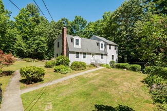 38 Blood St, Pepperell, MA 01463