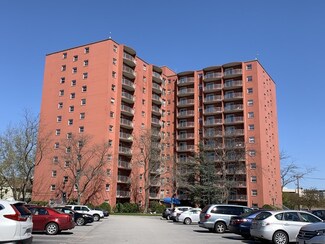 115 W Squantum St Unit 202, Quincy, MA 02171