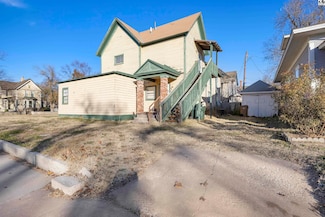 518 N Poplar St, Hutchinson, KS 67501