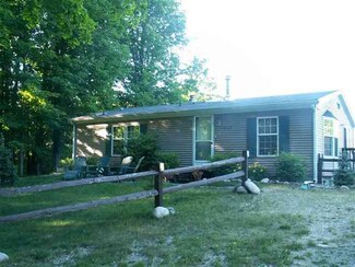 1207 Ryans Ln, Boon, MI 49618