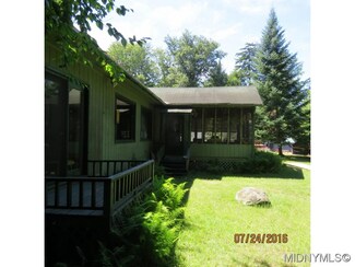 126 Creekside Ln, Old Forge, NY 13420