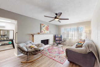 1800 Field Dr NE, Albuquerque, NM 87112