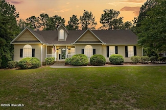 114 Rothbury Dr, Whispering Pines, NC 28327
