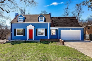 1045 W Seymour Ave, Cincinnati, OH 45216