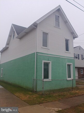 308 Bartram Ave, Essington, PA 19029