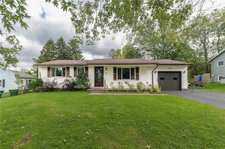 12 Post Hill Dr, Rochester, NY 14623