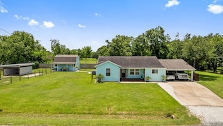 5709 David St, Dickinson, TX 77539