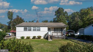 2808 Woodlawn Trail, Alexandria, VA 22306