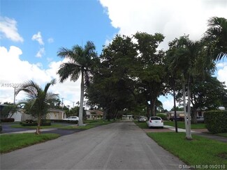 6411 SW 17th St, Miami, FL 33155