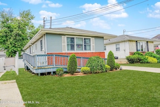 52 Cordelia Ave, Staten Island, NY 10309