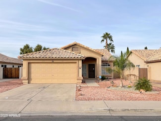 6926 W Via Del Sol Dr, Glendale, AZ 85310