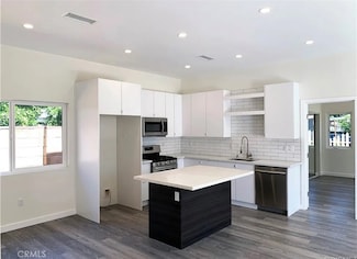 17217 Kittridge St, Van Nuys, CA 91406