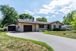 305 Maywood Ave, Eagle Lake, MN 56024