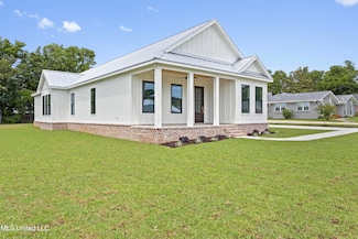 217 White Harbor Rd, Long Beach, MS 39560