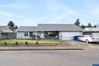 735 Springdale Ct SE, Salem, OR 97317